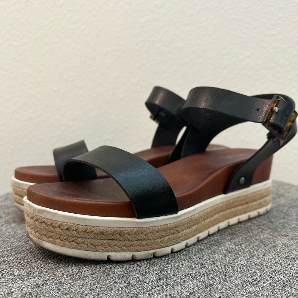 Flatform sandals!